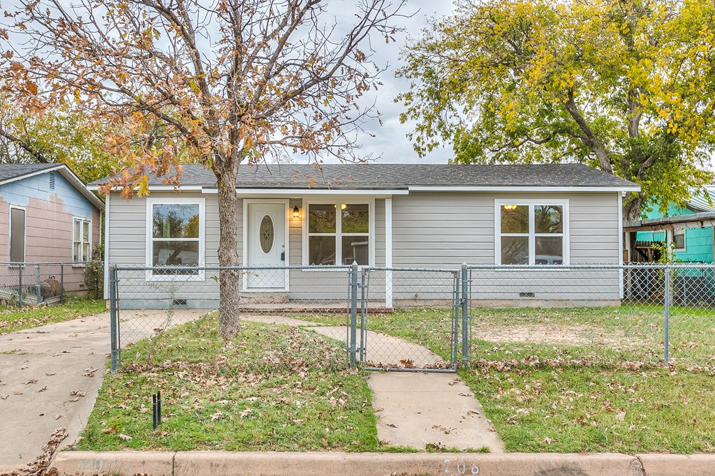 206 N Montague Ave Property Photo 4