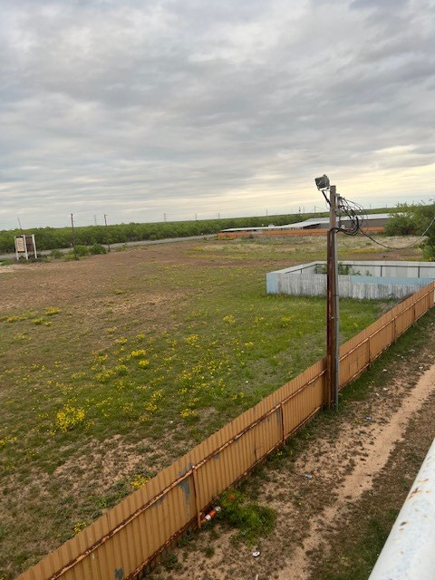 3613 S Fm2105 Property Photo 8