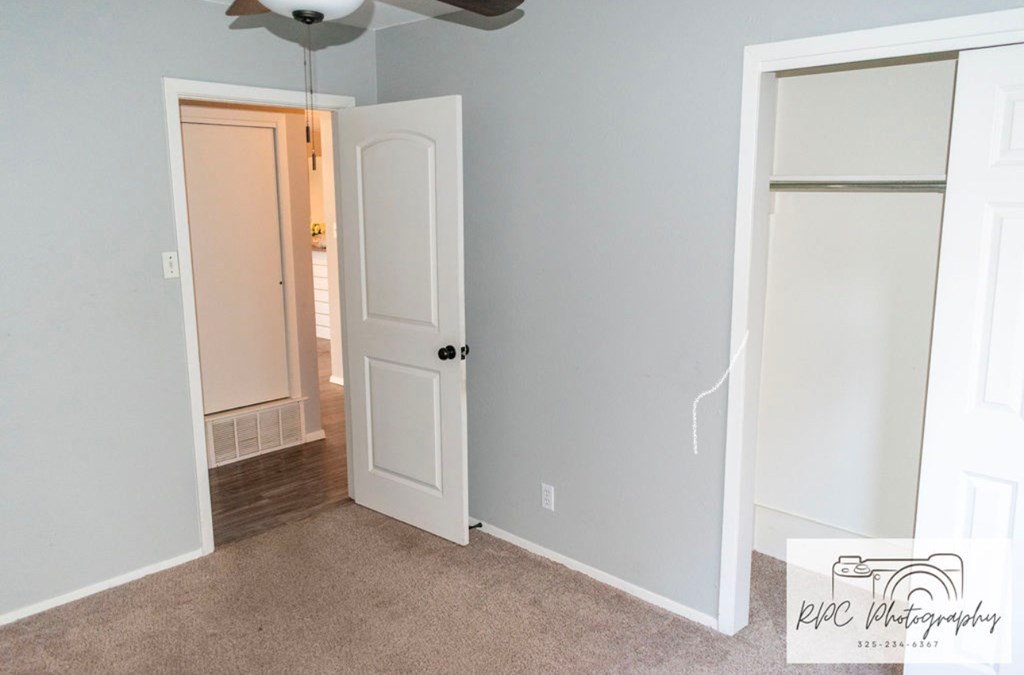 1923 Glenwood Dr Property Photo 13