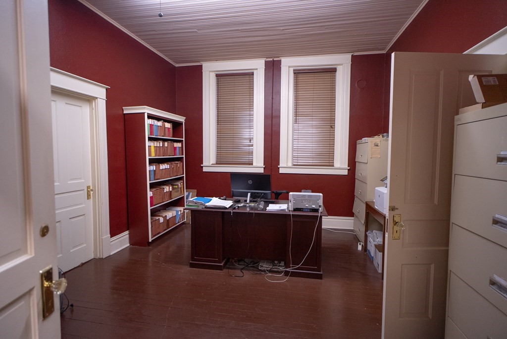 210 S Chadbourne Street Property Photo 10