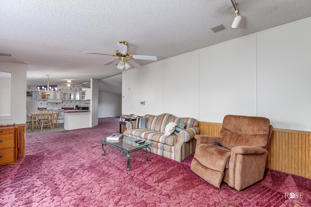 14088 Fawn Dr Property Photo 7
