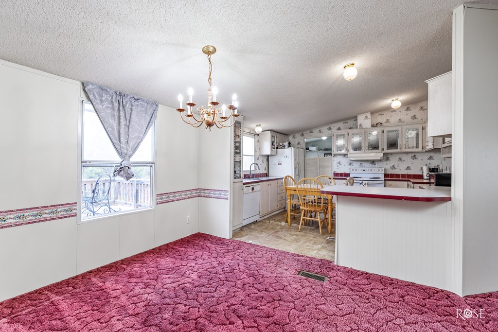 14088 Fawn Dr Property Photo 8