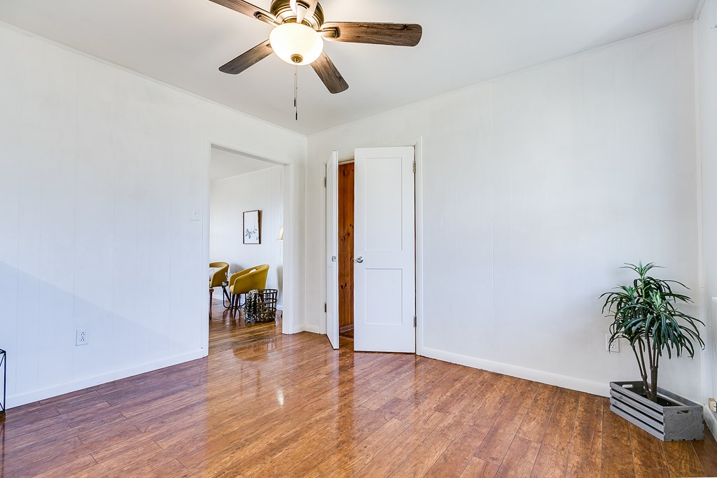 2028 Wilson St Property Photo 14