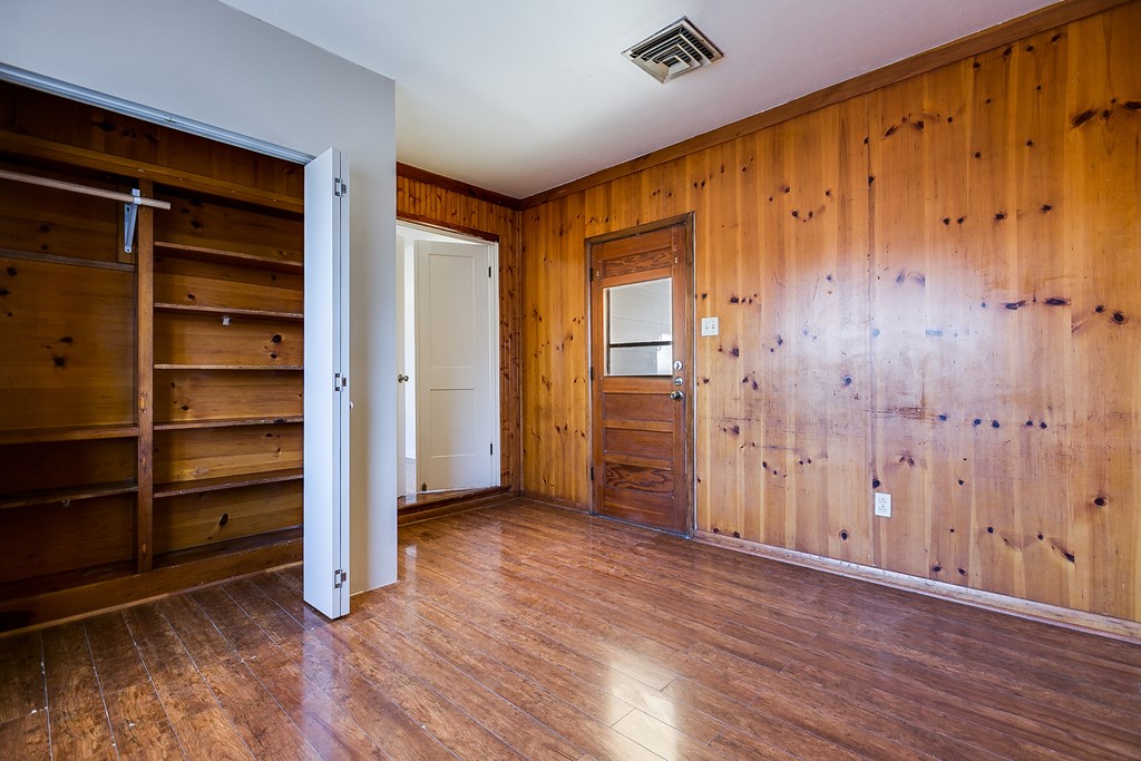 2028 Wilson St Property Photo 16