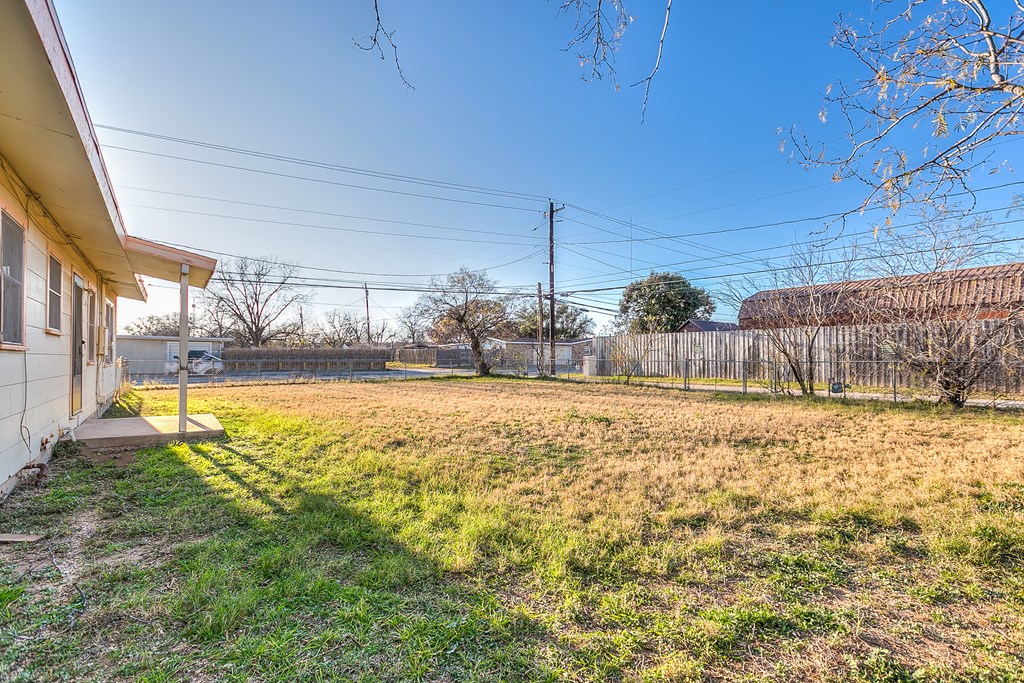 2028 Wilson St Property Photo 25