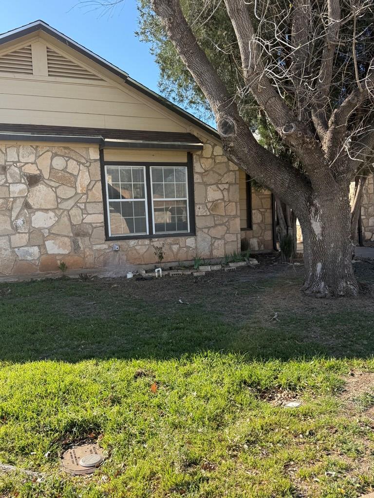 2713 Selman Dr Property Photo 2