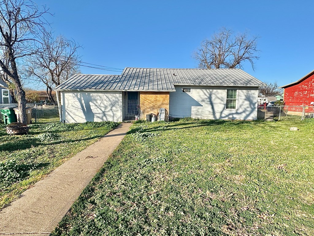 111 Belaire Ave Property Photo 12