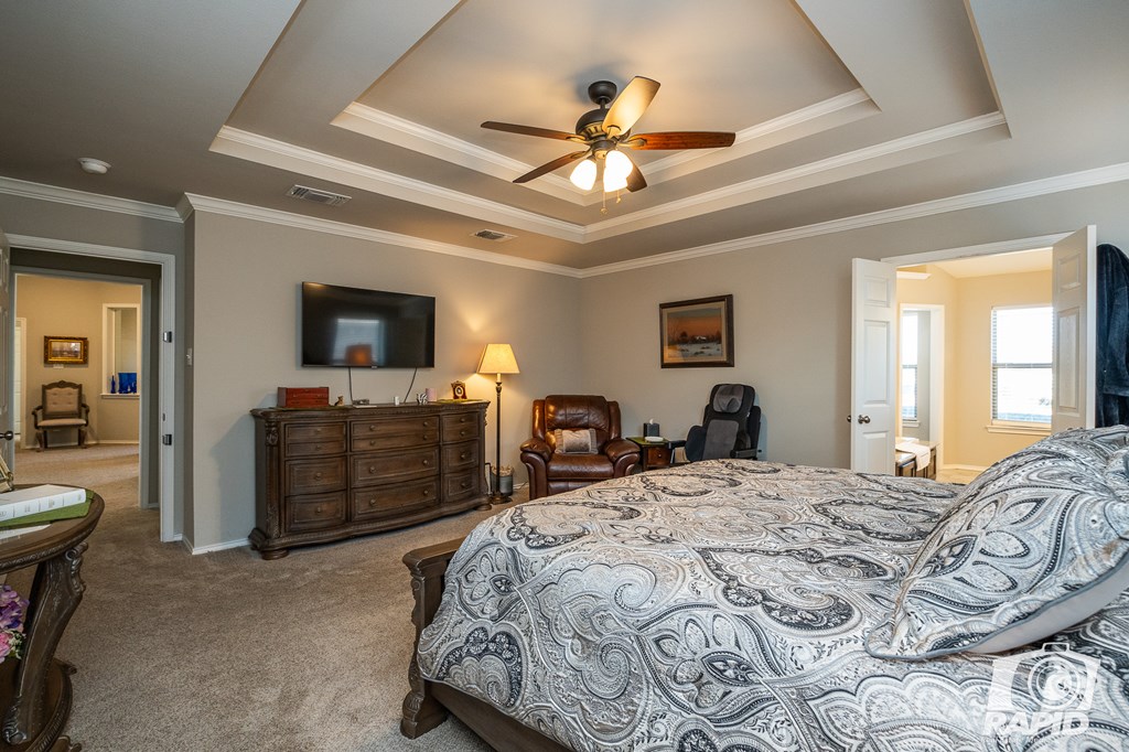5010 Red Oak Lane Property Photo 4