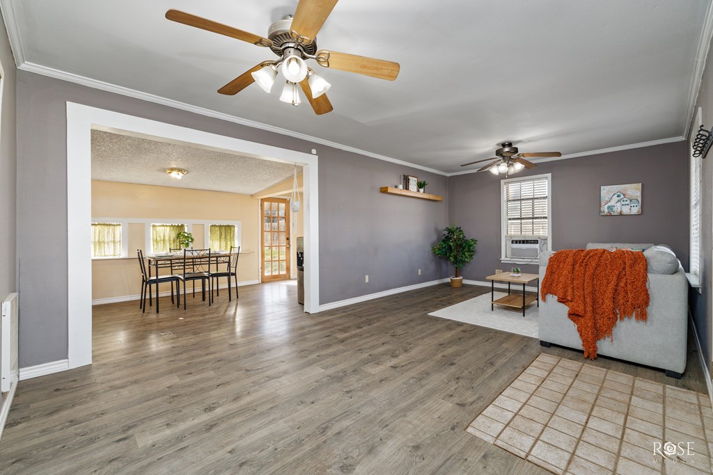2515 Woodlawn Dr Property Photo 8