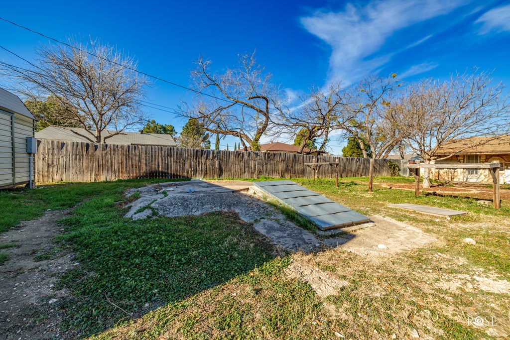 2515 Woodlawn Dr Property Photo 30