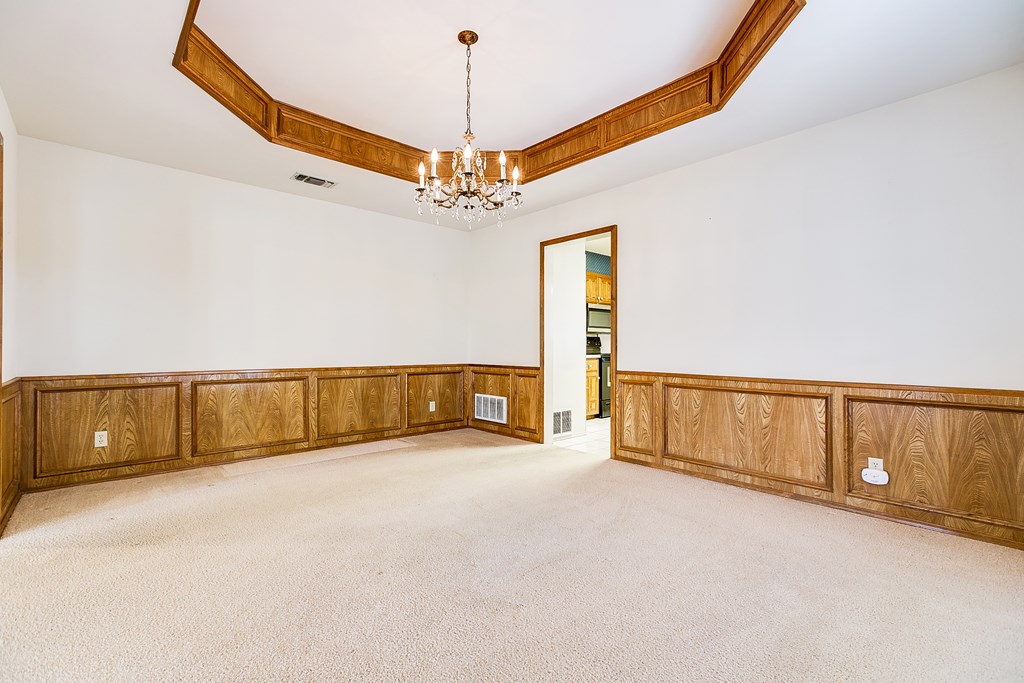 2113 Eagle Court Property Photo 11