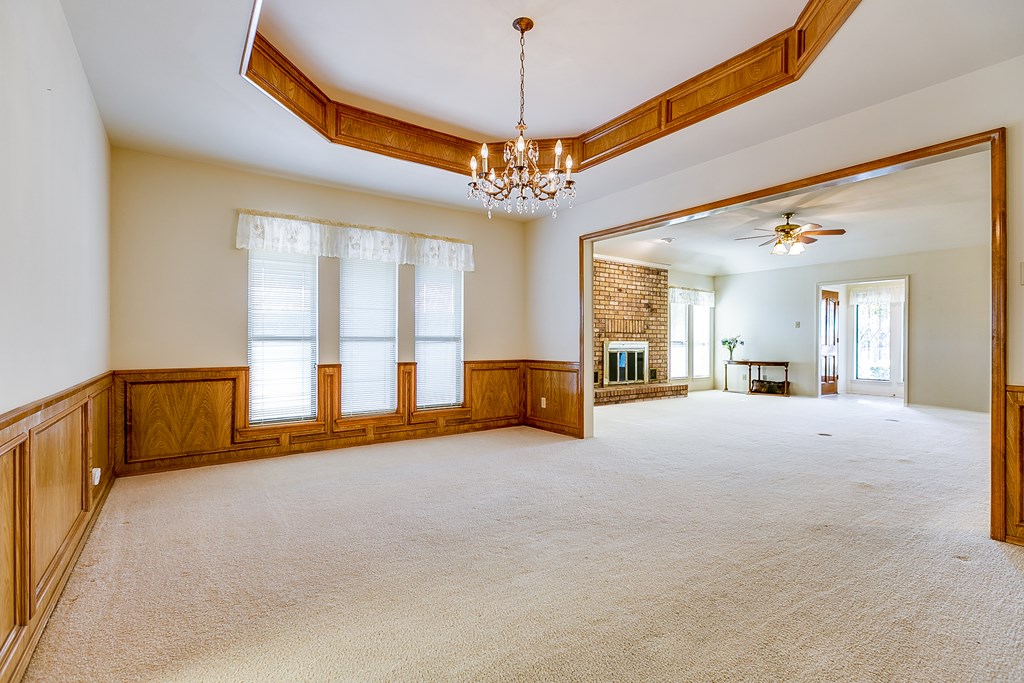 2113 Eagle Court Property Photo 12