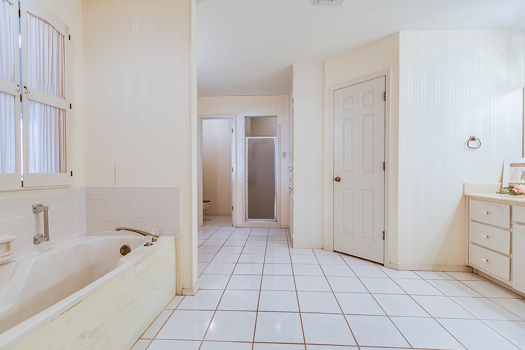 2113 Eagle Court Property Photo 25
