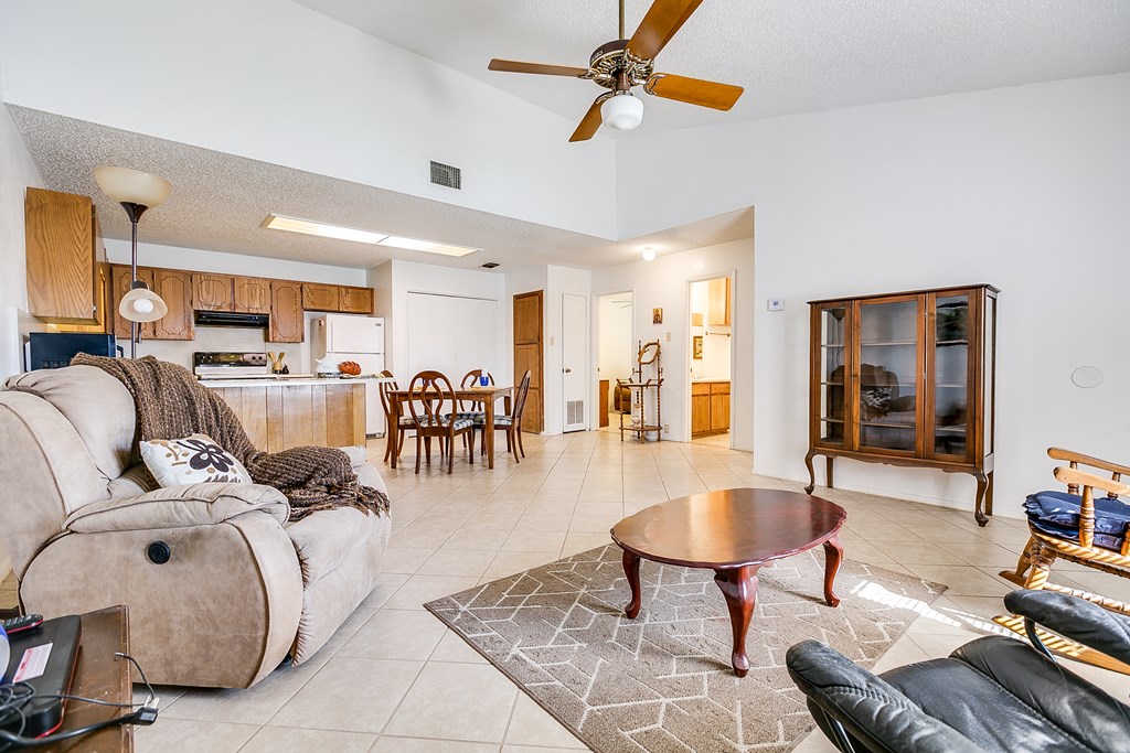 3817-d Wild Rye Tr Property Photo 9