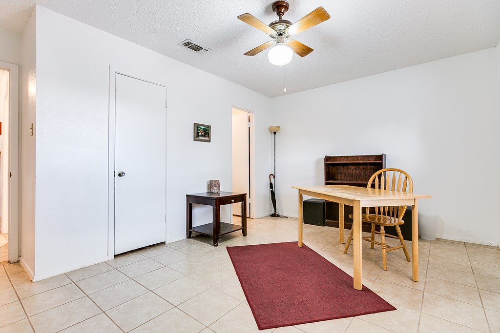 3817-d Wild Rye Tr Property Photo 15