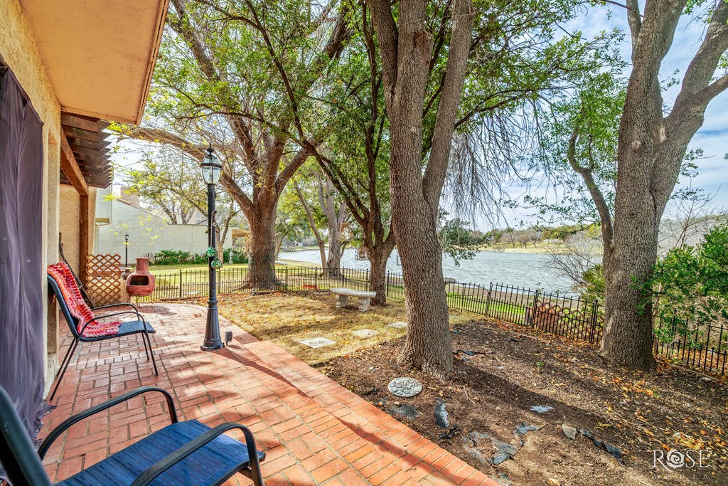 2502 Lindenwood Dr Property Photo 15