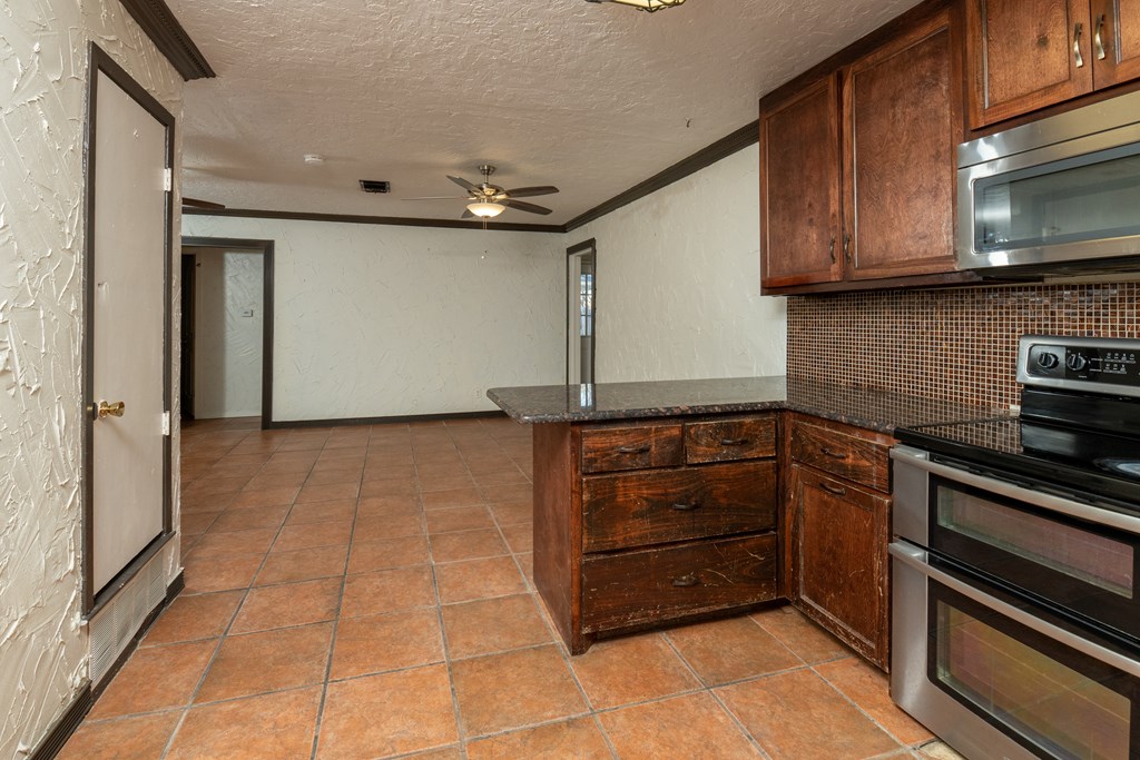 3226 North St Property Photo 10