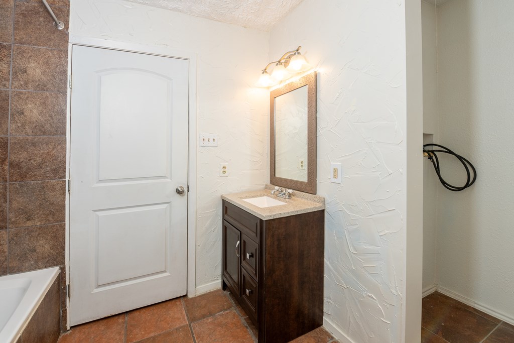 3226 North St Property Photo 18
