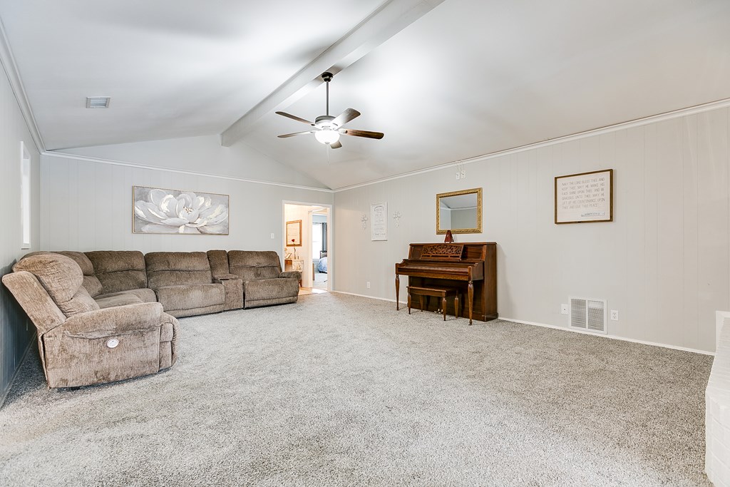 5014 Green Valley Trail Property Photo 8