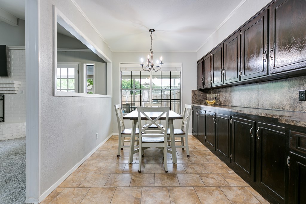 5014 Green Valley Trail Property Photo 11