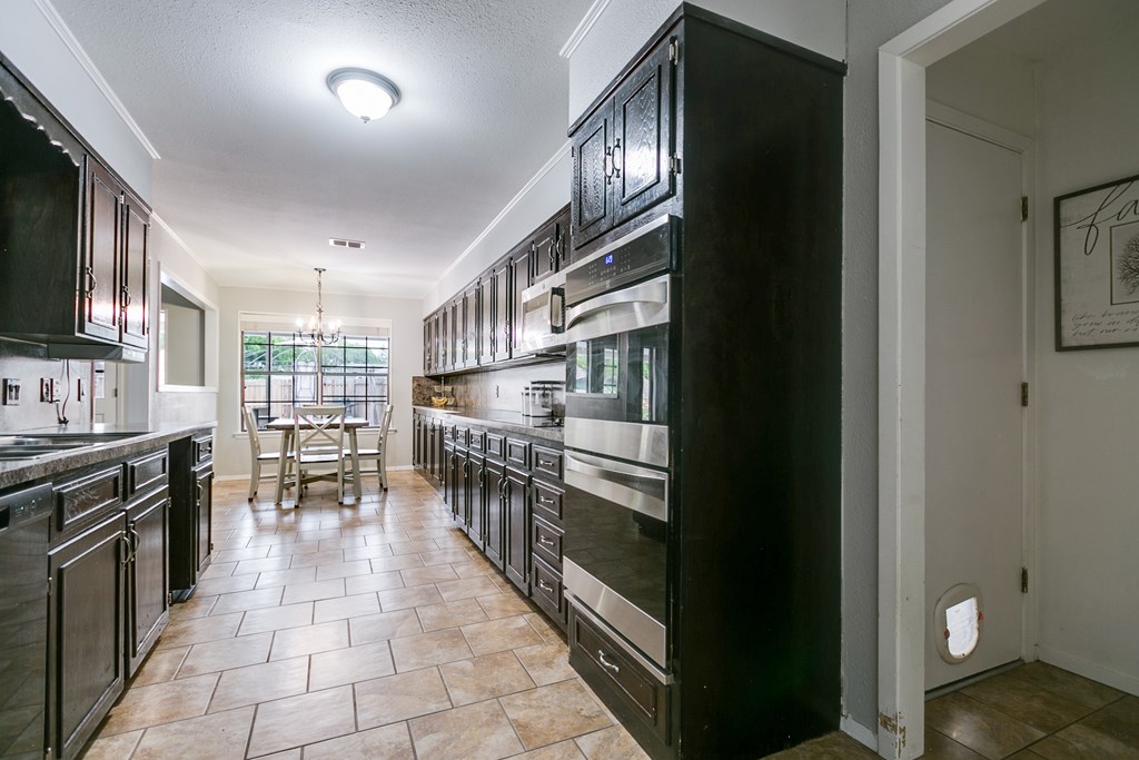 5014 Green Valley Trail Property Photo 12