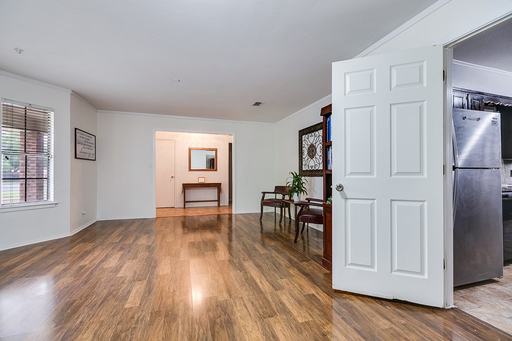 5014 Green Valley Trail Property Photo 16