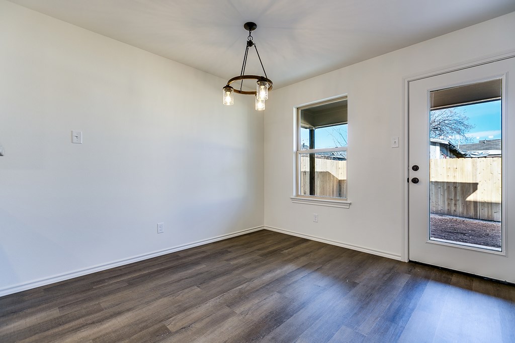 2808 Coleman St Property Photo 11