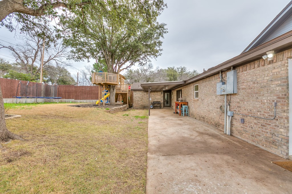 2760 Dena Dr Property Photo 38