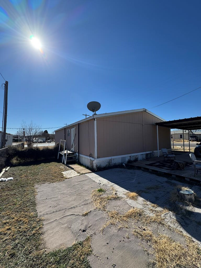 600 N Hallmark Property Photo 15