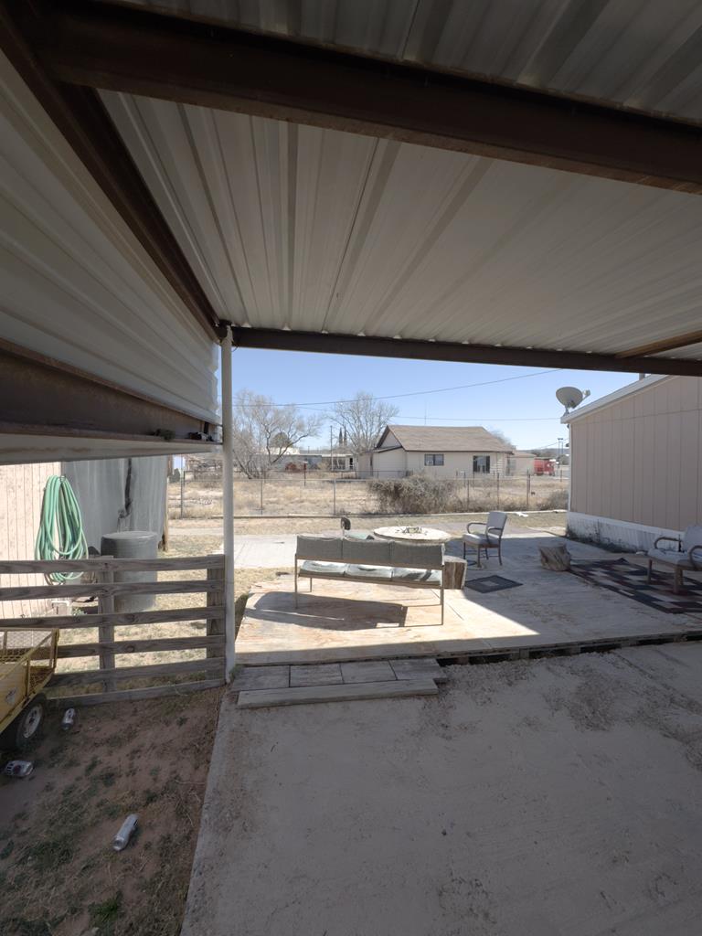 600 N Hallmark Property Photo 17