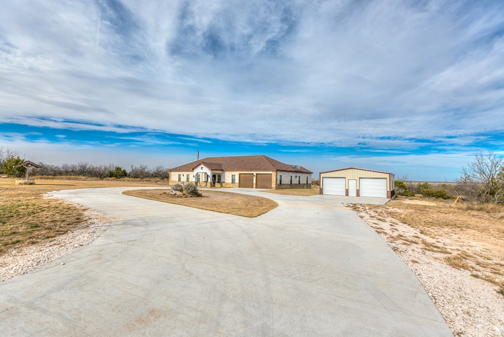 15016 Fm 1929 Property Photo 2