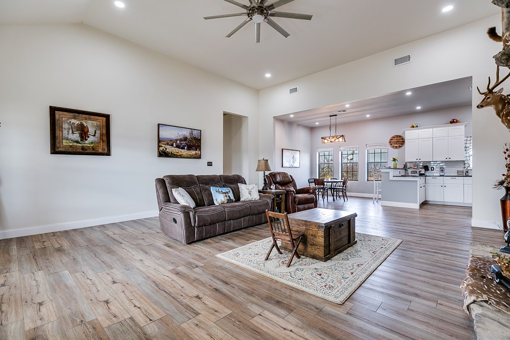 15016 Fm 1929 Property Photo 9