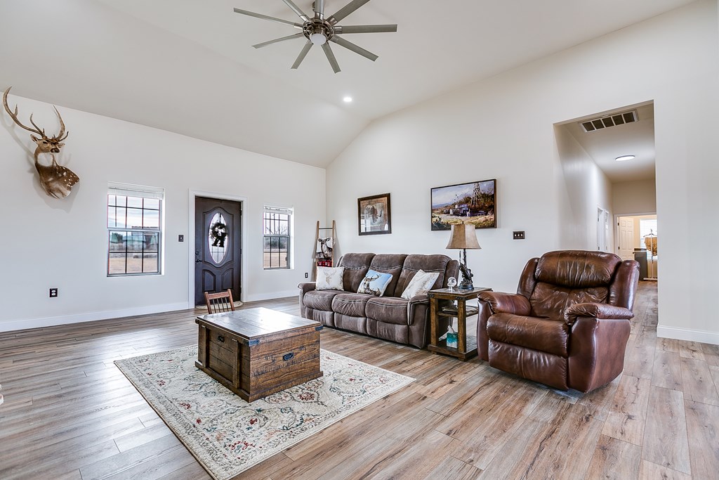 15016 Fm 1929 Property Photo 11