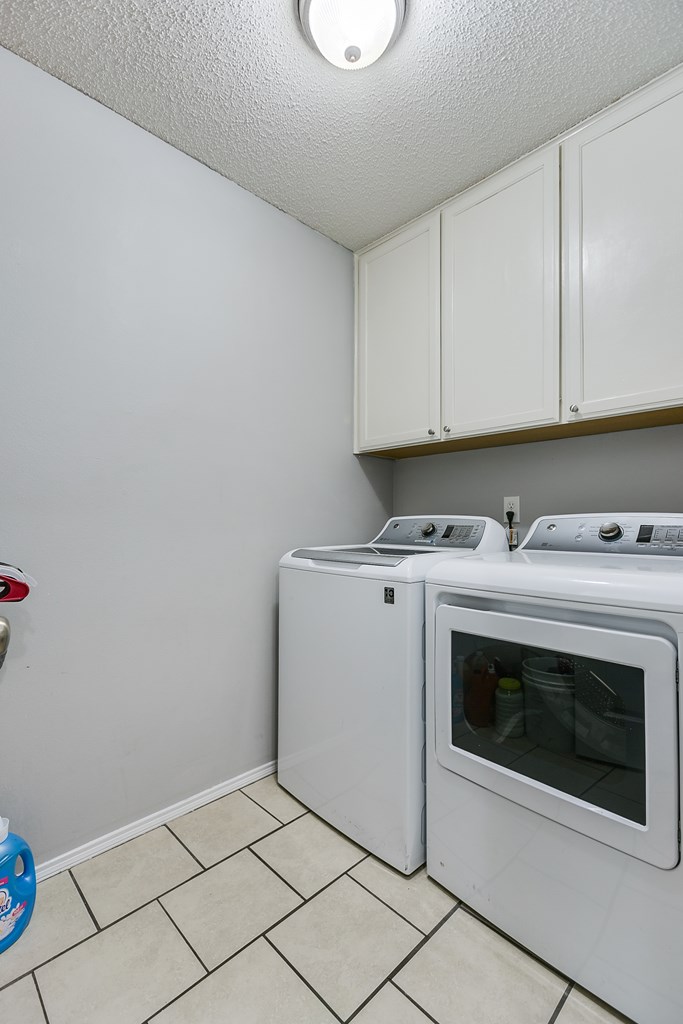 4929 Royal Oak Dr Property Photo 22