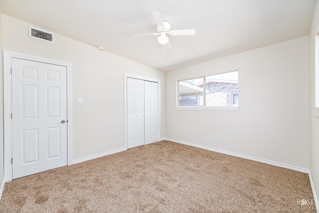 2219 Greenwood St Property Photo 15