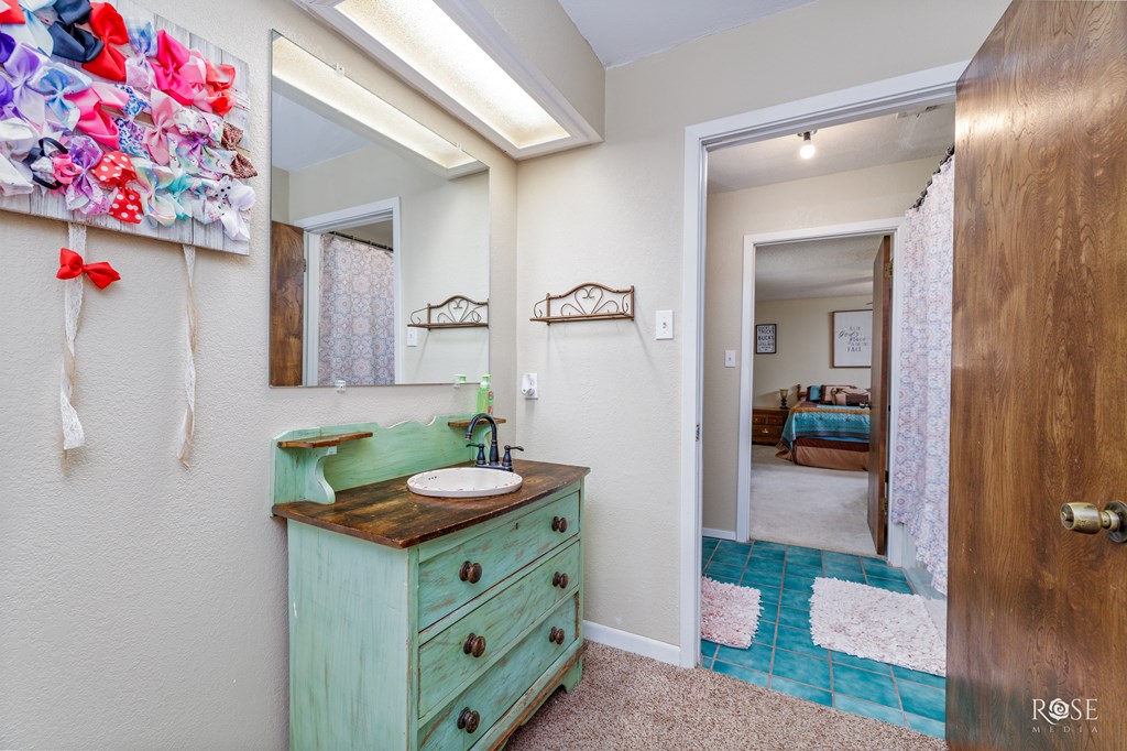114 Oakwood St Property Photo 34