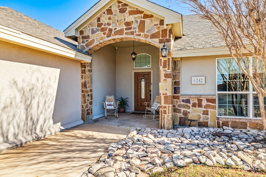 6242 Hallye Court Property Photo 6