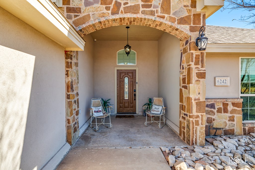 6242 Hallye Court Property Photo 8