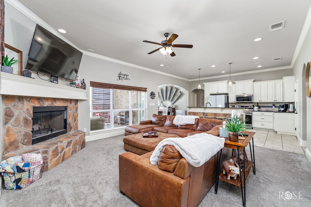 6242 Hallye Court Property Photo 10
