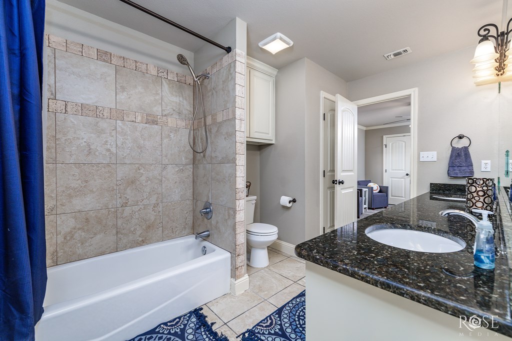 6242 Hallye Court Property Photo 26