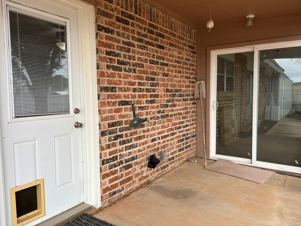 312 W Main St Property Photo 42
