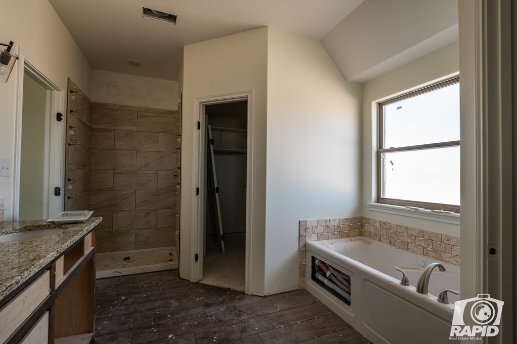 9704 Bighorn Trail Property Photo 7