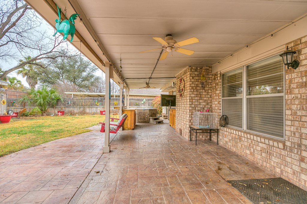 3301 Southland Blvd Property Photo 29