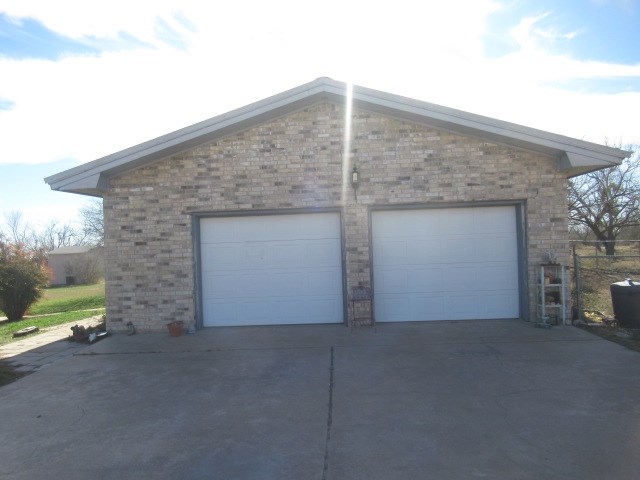 601 County Rd 459 Property Photo 16