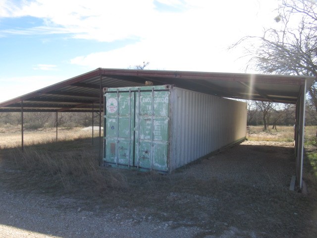 601 County Rd 459 Property Photo 34
