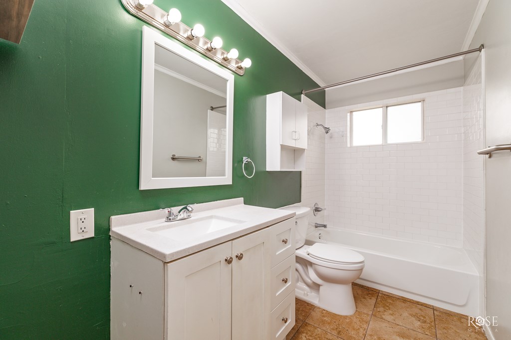 2778 University Ave Property Photo 18