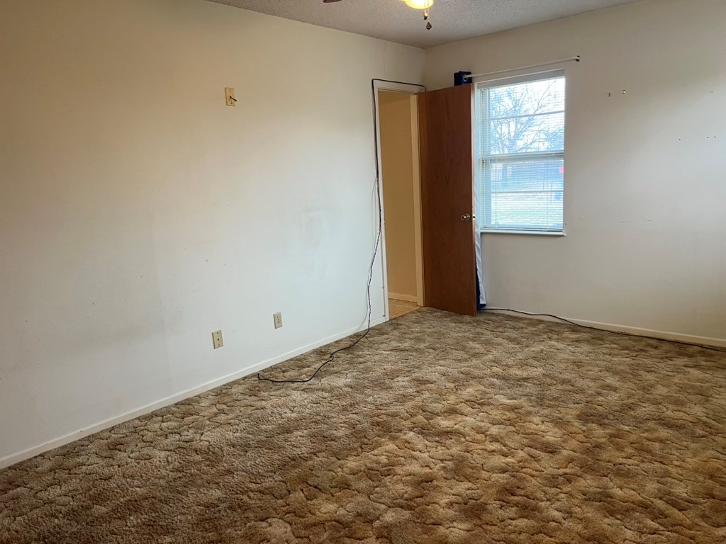 905 Ave D Property Photo 14