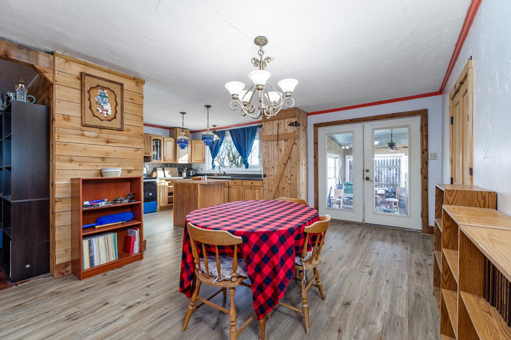 8458 W Grape Creek Rd Property Photo 8