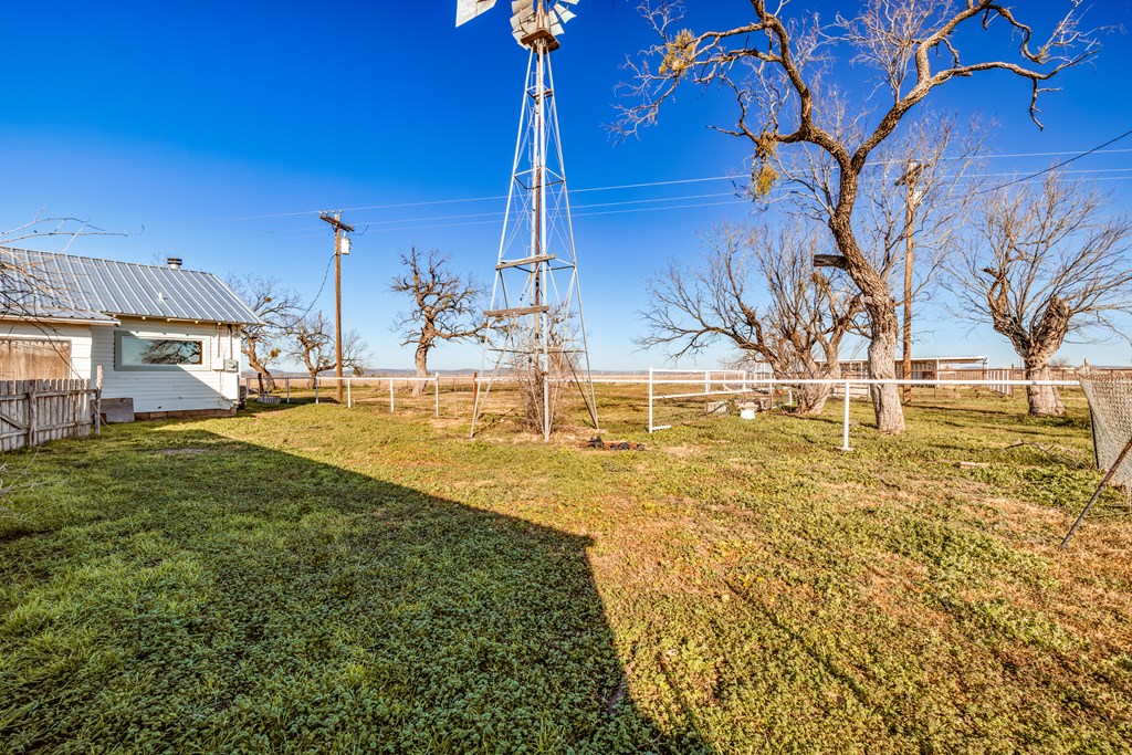 8458 W Grape Creek Rd Property Photo 33