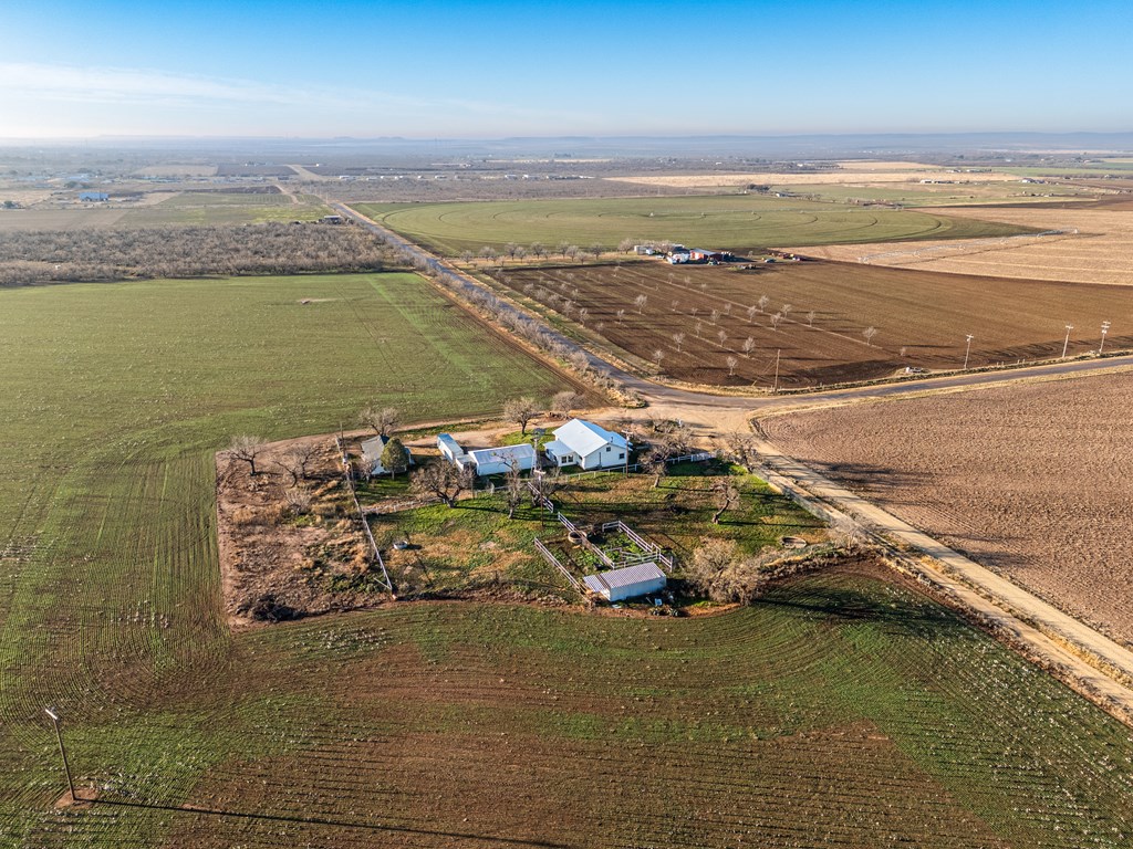 8458 W Grape Creek Rd Property Photo 35